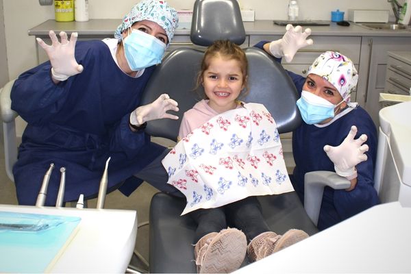 evitar miedo o ansiedad en los niños en el dentista clinica ilzarbe